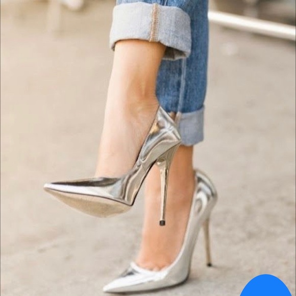 Heels.Size - 240 Measurement shown in the picture in CMS